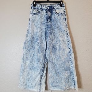 Almost Famous High Rise Acid Wash Skater Jeans Bell bottom Flared Pants Size 1